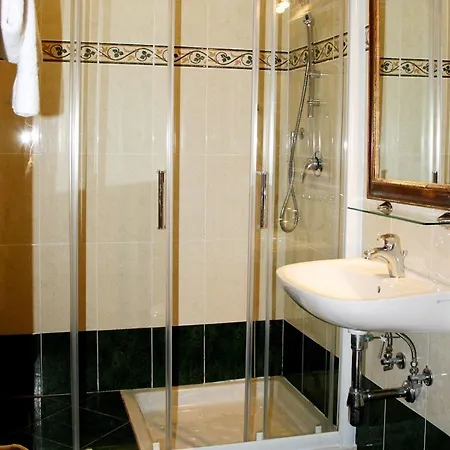 Hotell Enza