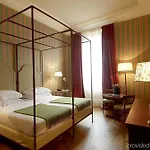 Hotel Enza