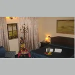 Hotel Enza 2*