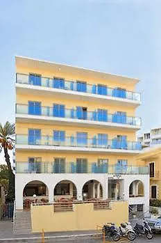 Otel Enza 2*