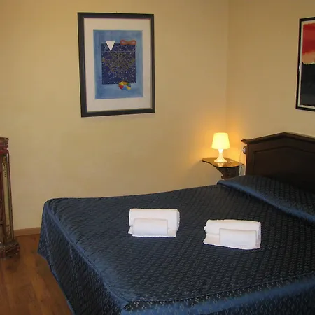 Otel Enza 2*