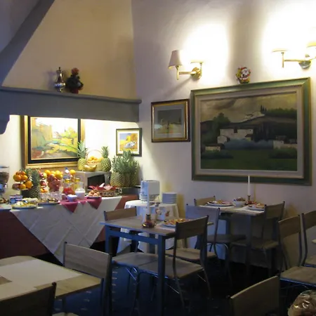 Enza Otel 2*