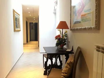 Enza Otel 2*
